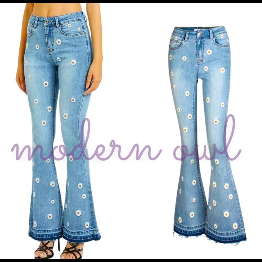 New! Restock Daisy Embroidered Designer Stretchy Bell Bottom Denim Jeans Hippie - Picture 4 of 11